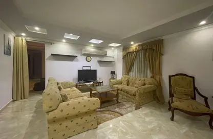 شقة - 3 غرف نوم - 2 حمامات للايجار في شارع كعب بن مالك - النرجس 6 - النرجس - مدينة القاهرة الجديدة - القاهرة