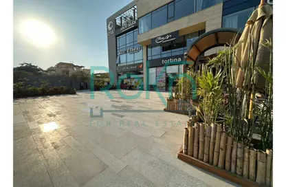 مطعم - استوديو للايجار في ذا لين - محور 26 يوليو - الشيخ زايد - الجيزة