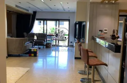 شقة - 2 غرف نوم - 2 حمامات للايجار في ذا كورت ياردز - كمبوندات الشيخ زايد - الشيخ زايد - الجيزة