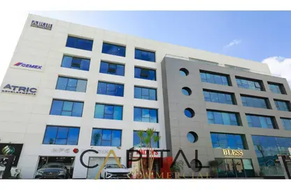 Office Space - Studio - 5 Bathrooms for rent in Concord Plaza - South Investors Area - New Cairo City - Cairo