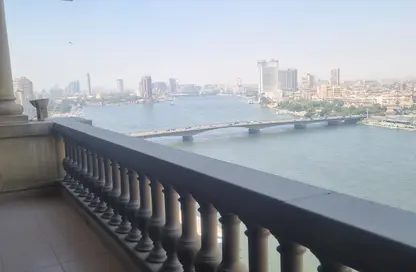 شقق فندقية - 7 غرف نوم - 8 حمامات للبيع في شارع كورنيش النيل - العجوزة - الجيزة