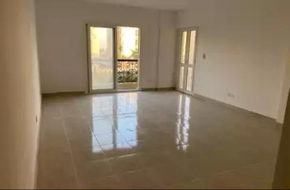 Apartment - 3 Bedrooms - 3 Bathrooms for sale in Hadayek Al Mohandessin - 4th District - Sheikh Zayed City - Giza