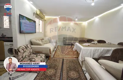 Apartment - 3 Bedrooms - 1 Bathroom for rent in Roushdy St. - Roushdy - Hay Sharq - Alexandria
