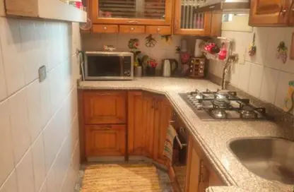 Apartment - 2 Bedrooms - 1 Bathroom for sale in Ahmed Al Zomor St. - 8th Zone - Nasr City - Cairo