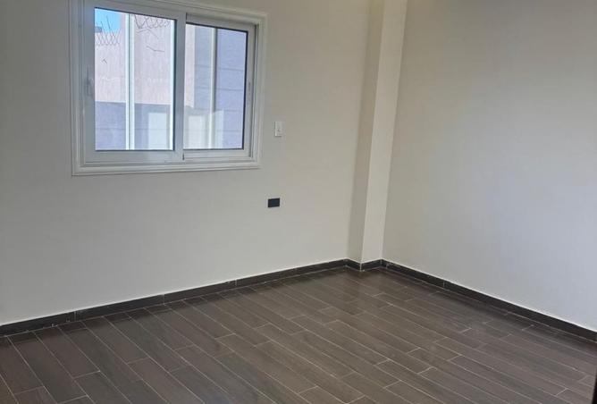 8358116 - Property Image 3