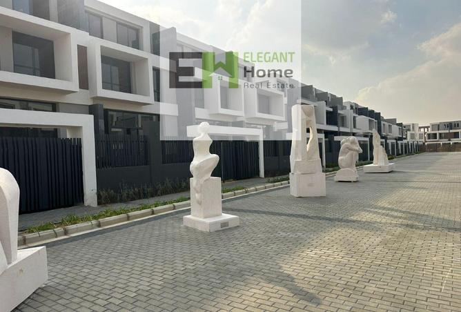 8274606 - Property Image 2