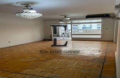 Apartment - 3 Bedrooms - 2 Bathrooms for sale in Al Hegaz St. - Roxy - Heliopolis - Masr El Gedida - Cairo