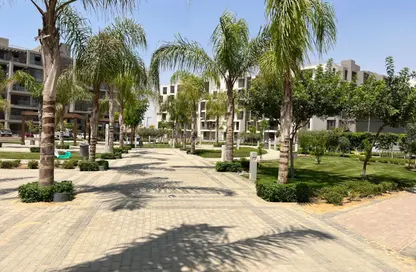 Apartment - 3 Bedrooms - 4 Bathrooms for sale in Eastown - 5th Settlement Compounds - The 5th Settlement - New Cairo City - Cairo