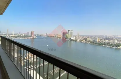 شقة - 4 غرف نوم - 5 حمامات للبيع في شارع كورنيش النيل - العجوزة - الجيزة