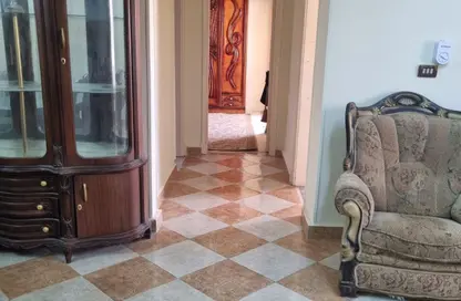 Apartment - 2 Bedrooms - 1 Bathroom for rent in 1st District - Sheikh Zayed City - Giza