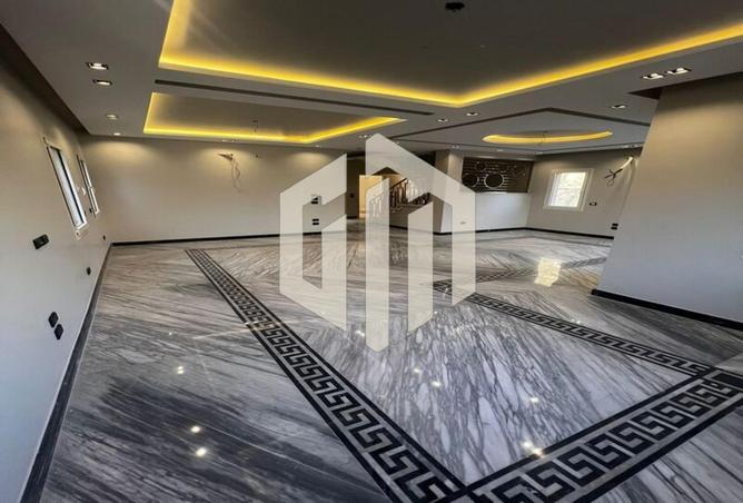 8063337 - Property Image 2