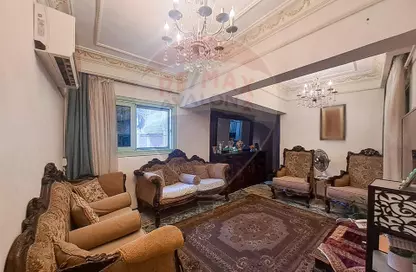 Apartment - 2 Bedrooms - 2 Bathrooms for sale in Ahmed Zou Al Fekar St. - Laurent - Hay Sharq - Alexandria