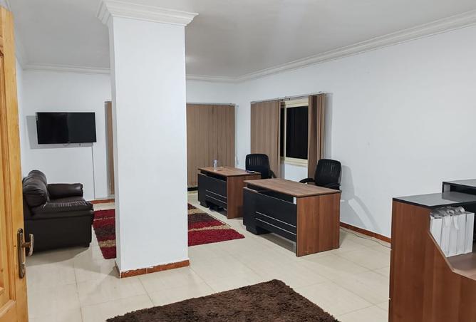 8318408 - Property Image 2