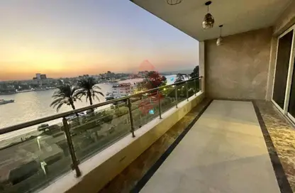 Apartment - 4 Bedrooms - 4 Bathrooms for sale in Al Gabalaya St. - Zamalek - Cairo