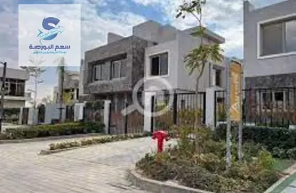 Townhouse - 5 Bedrooms - 4 Bathrooms for sale in Sun Capital - Fayoum Desert road - 6 October City - Giza