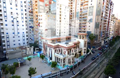 دوبلكس - 5 غرف نوم - 2 حمامات للبيع في شارع محطة شدس - جناكليس - حي شرق - الاسكندرية