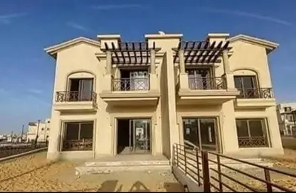 فيلا - 5 غرف نوم - 4 حمامات للبيع في پريڤادو - مدينتي - القاهرة