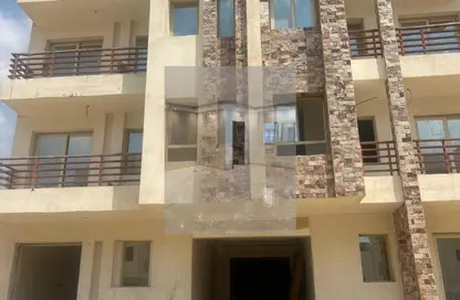 Apartment - 4 Bedrooms - 3 Bathrooms for sale in Flowers Park - North Investors Area - New Cairo City - Cairo