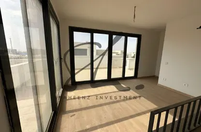 منزل مزدوج - 4 غرف نوم - 5 حمامات للبيع في كمبوند البروج - كمبوندات الشروق - مدينة الشروق - القاهرة