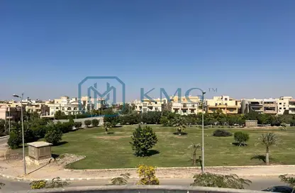 Apartment - 3 Bedrooms - 2 Bathrooms for sale in East The Academy - New Cairo City - Cairo