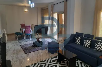 شقة - 3 غرف نوم - 2 حمامات للايجار في شارع الجزيرة - المستثمرين الجنوبية - مدينة القاهرة الجديدة - القاهرة