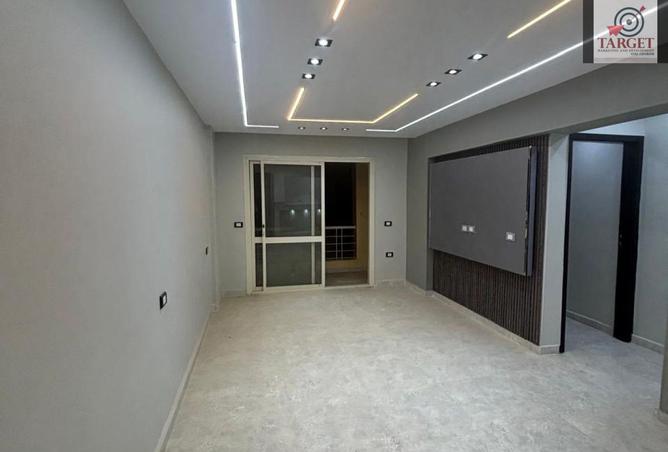 8255621 - Property Main Image