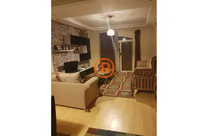 Apartment - 2 Bedrooms - 2 Bathrooms for sale in Zahraa El Maadi - Hay El Maadi - Cairo