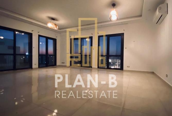 8244465 - Property Image 2