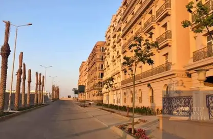 Apartment - 2 Bedrooms - 2 Bathrooms for sale in Hyde Park - 5th Settlement Compounds - The 5th Settlement - New Cairo City - Cairo