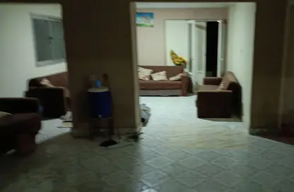 شقة - 3 غرف نوم - 2 حمامات للبيع في شارع نصر خسرو - الحديقة الدولية - الحي السابع - مدينة نصر - القاهرة