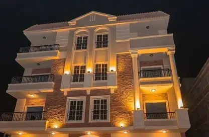 Apartment - 3 Bedrooms - 3 Bathrooms for sale in Bait Alwatan - The 5th Settlement - New Cairo City - Cairo