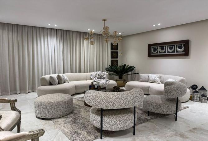 8127093 - Property Main Image
