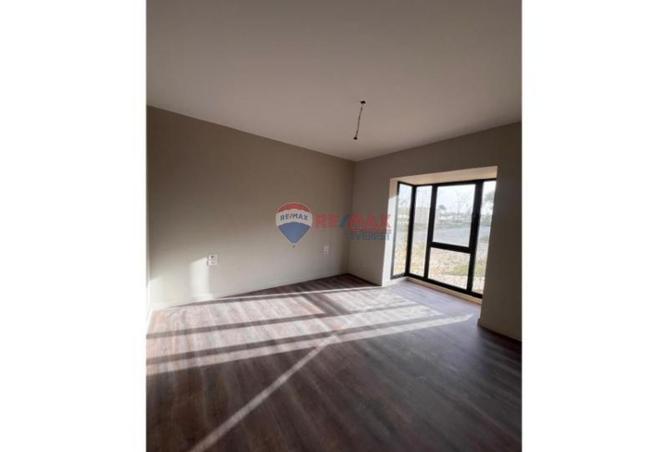 8157903 - Property Image 3