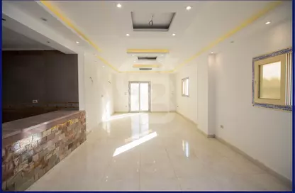Apartment - 3 Bedrooms - 2 Bathrooms for sale in Al Rasafa St. - Moharam Bek - Hay Wasat - Alexandria
