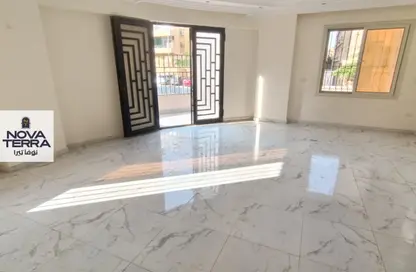 Apartment - 4 Bedrooms - 3 Bathrooms for rent in Touristic Zone 4 - Touristic Zone - Al Motamayez District - 6 October City - Giza
