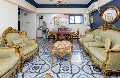 Apartment - 3 Bedrooms - 1 Bathroom for sale in Al Galaa St. - Victoria - Hay Awal El Montazah - Alexandria
