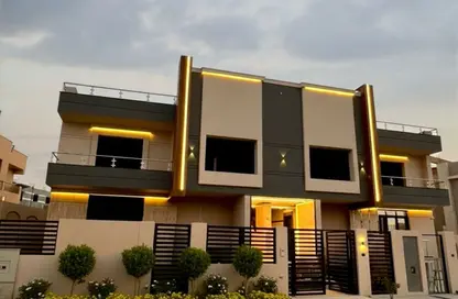 Apartment - 3 Bedrooms - 3 Bathrooms for sale in Al Bostan St. - 9th District - Sheikh Zayed City - Giza
