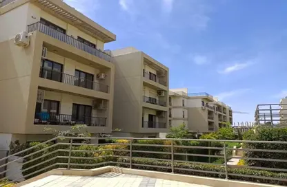 Apartment - 2 Bedrooms - 2 Bathrooms for sale in Moon Residences - Fifth Square - The 5th Settlement - New Cairo City - Cairo