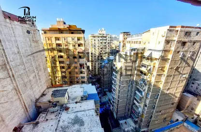 شقة - 3 غرف نوم - 2 حمامات للبيع في لوران - حي شرق - الاسكندرية