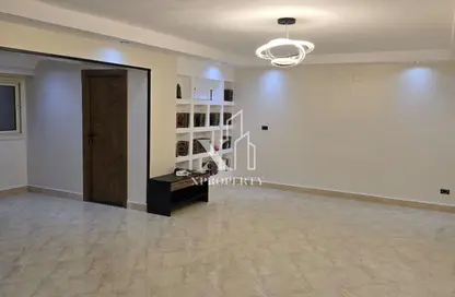 شقة - 3 غرف نوم - 2 حمامات للبيع في المنطقة السياحية الأولى - المنطقة السياحية - الحي المتميز - مدينة 6 أكتوبر - الجيزة