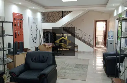 Office Space - Studio - 3 Bathrooms for rent in 10th Sector - Zahraa El Maadi - Hay El Maadi - Cairo