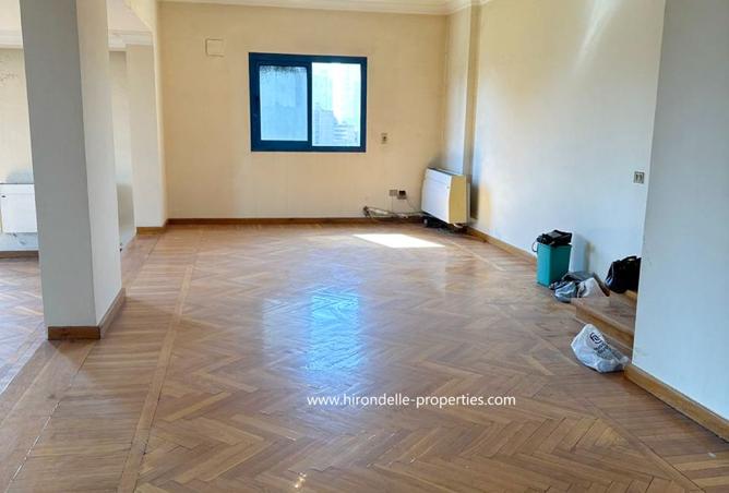 8176822 - Property Image 2