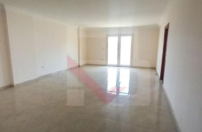 Apartment - 3 Bedrooms - 3 Bathrooms for sale in Kafr Abdo St. - Kafr Abdo - Roushdy - Hay Sharq - Alexandria
