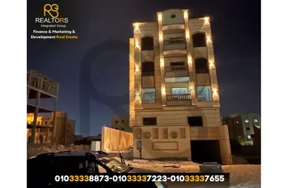 بناية كاملة - 3 غرف نوم - 3 حمامات للبيع في طريق الواحات - مدينة 6 أكتوبر - الجيزة