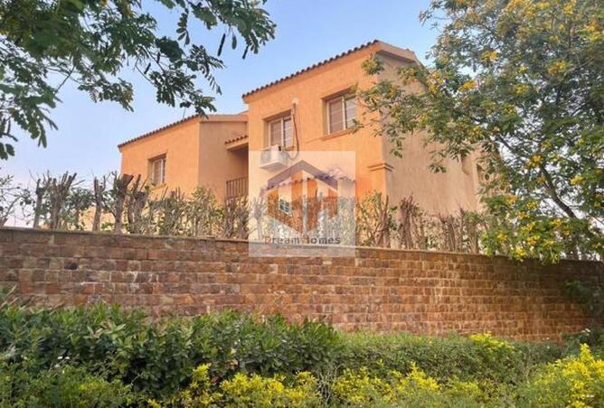 8018551 - Property Image 2