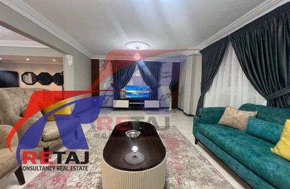Apartment - 2 Bedrooms - 1 Bathroom for rent in Mohamed Talaat Salem St. - 1st Zone - Nasr City - Cairo