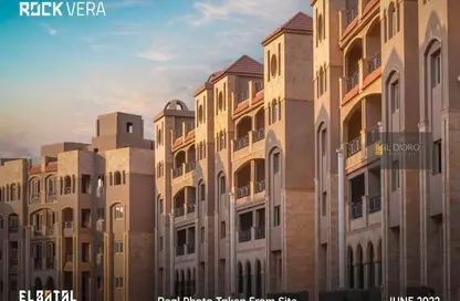 Apartment - 4 Bedrooms - 4 Bathrooms for sale in Rock Vera - 5th Settlement Compounds - The 5th Settlement - New Cairo City - Cairo
