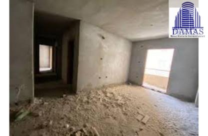 Apartment - 2 Bedrooms - 2 Bathrooms for sale in Bait Alwatan - The 5th Settlement - New Cairo City - Cairo