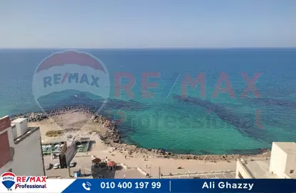 شقة - 3 غرف نوم - 2 حمامات للبيع في شارع طه حمدى - كليوباترا - حي شرق - الاسكندرية