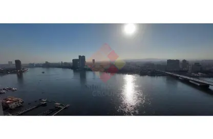 Apartment - 4 Bedrooms - 5 Bathrooms for sale in Nile St. - Dokki - Giza